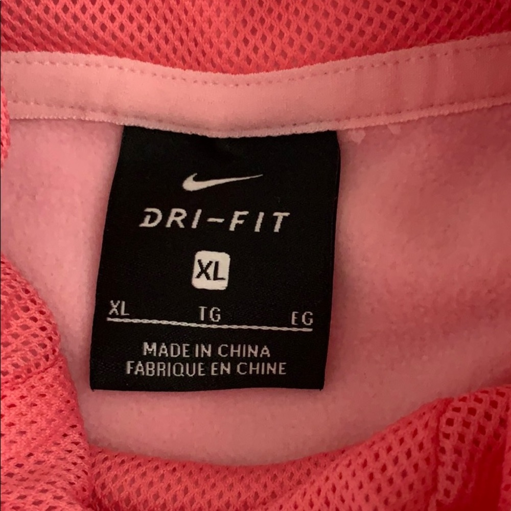 NEW Nike Dri-Fit Pullover - Picture 3 of 5